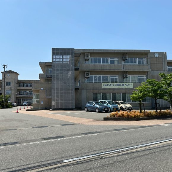 鵜坂小学校